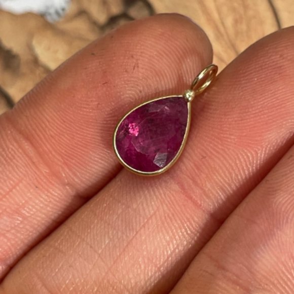 2CT Natural Dusty Fuschia Pink Tourmaline Pear 14K Yellow Gold Charm 16x7mm - Picture 5 of 7